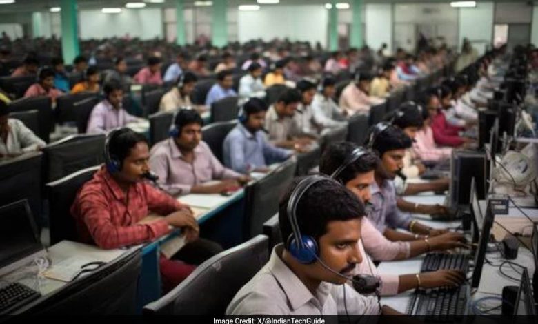 Raksasa call center menggunakan AI untuk menghapus aksen India untuk pelanggan barat